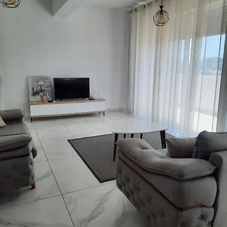 With View Apartamento Tirana