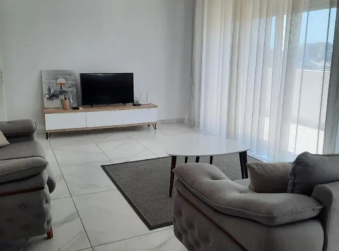 With View Apartamento Tirana